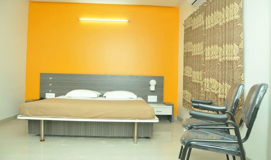 Sandesh Resort Wai Exterior foto